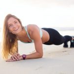 Co nám dává cvičení planku?
